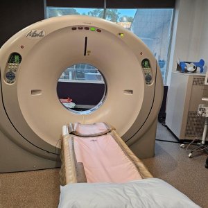 Toshiba Aquilion 64 Slice usado - actualizado a CXL