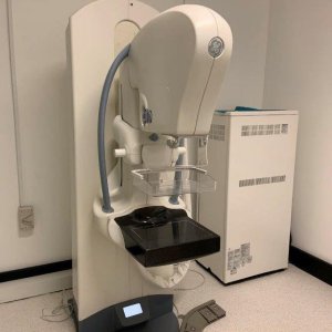 GE Senographe Essentials - 4583