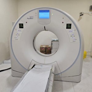 Tomógrafo Toshiba Aquilion Lightning de 160 cortes usado en venta | EX3901